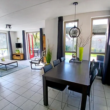 Ferienhaus 6 - Persoons La Luna 24 *